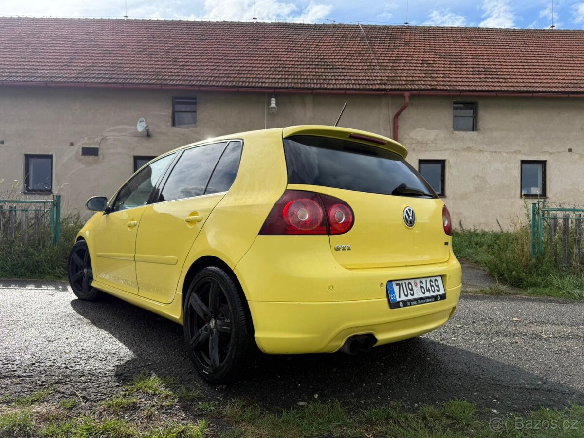 Golf V GTI Idice 30 PIRELLI - 4