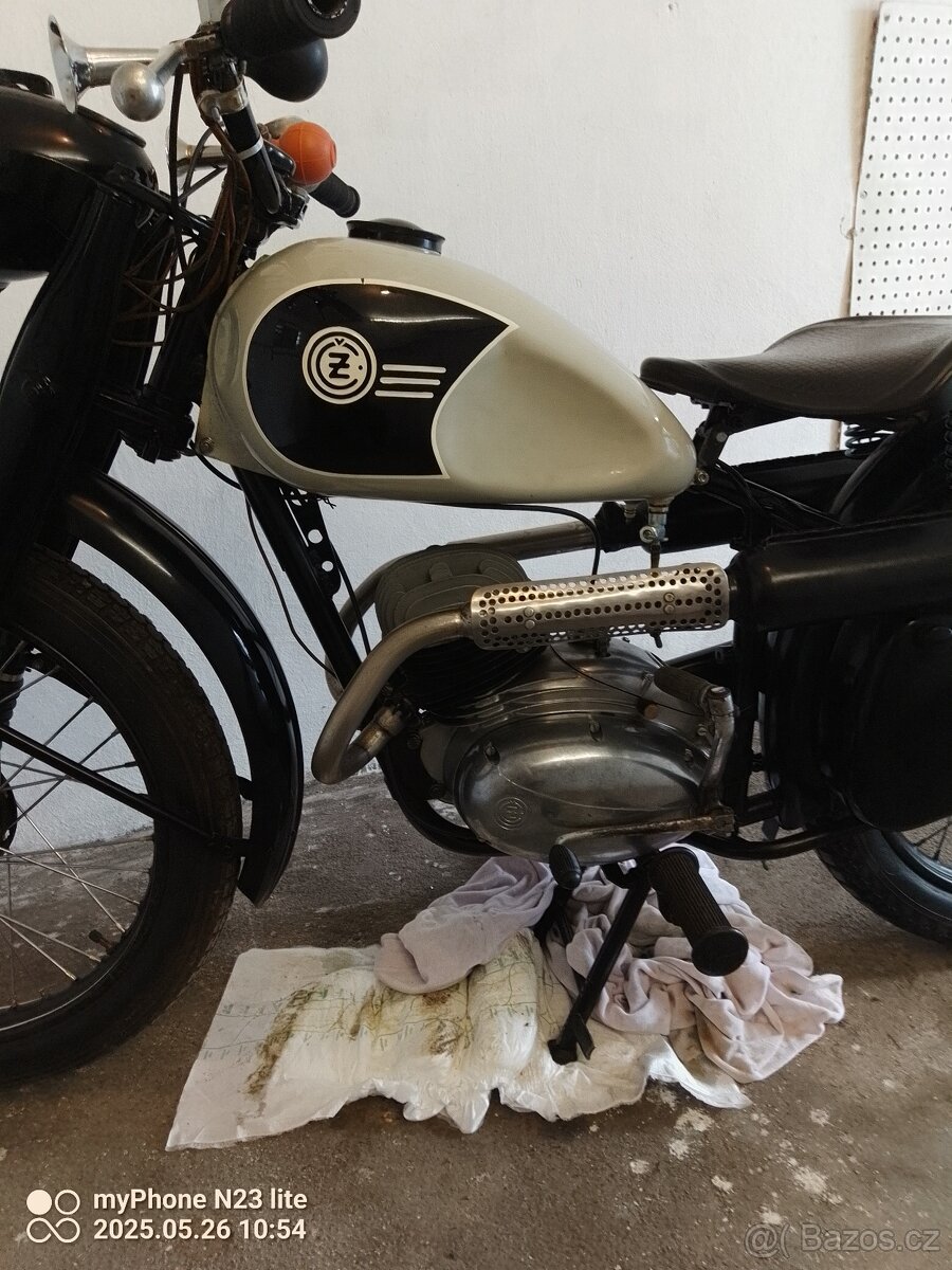 Veterán ČZ 150 C - 4