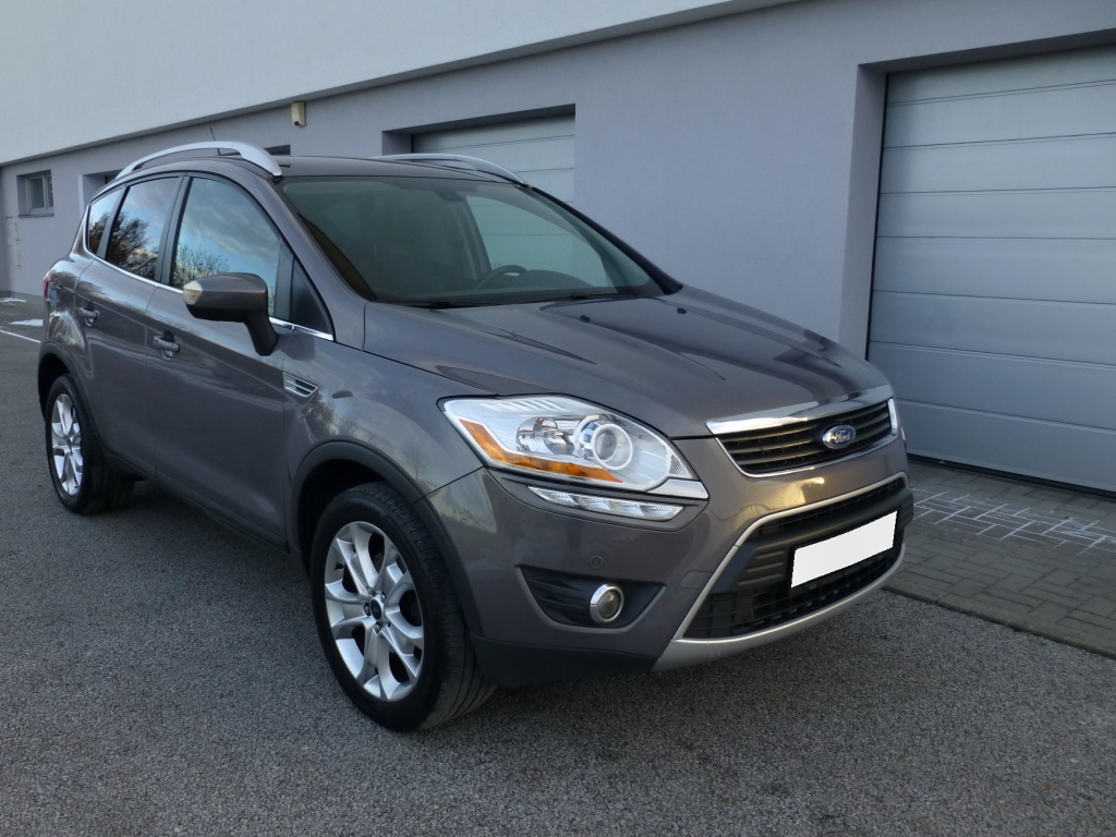 Ford Kuga 2.0 TDCi 120kw TITANIUM 4x4 2012 MAX VÝBAVA - 4