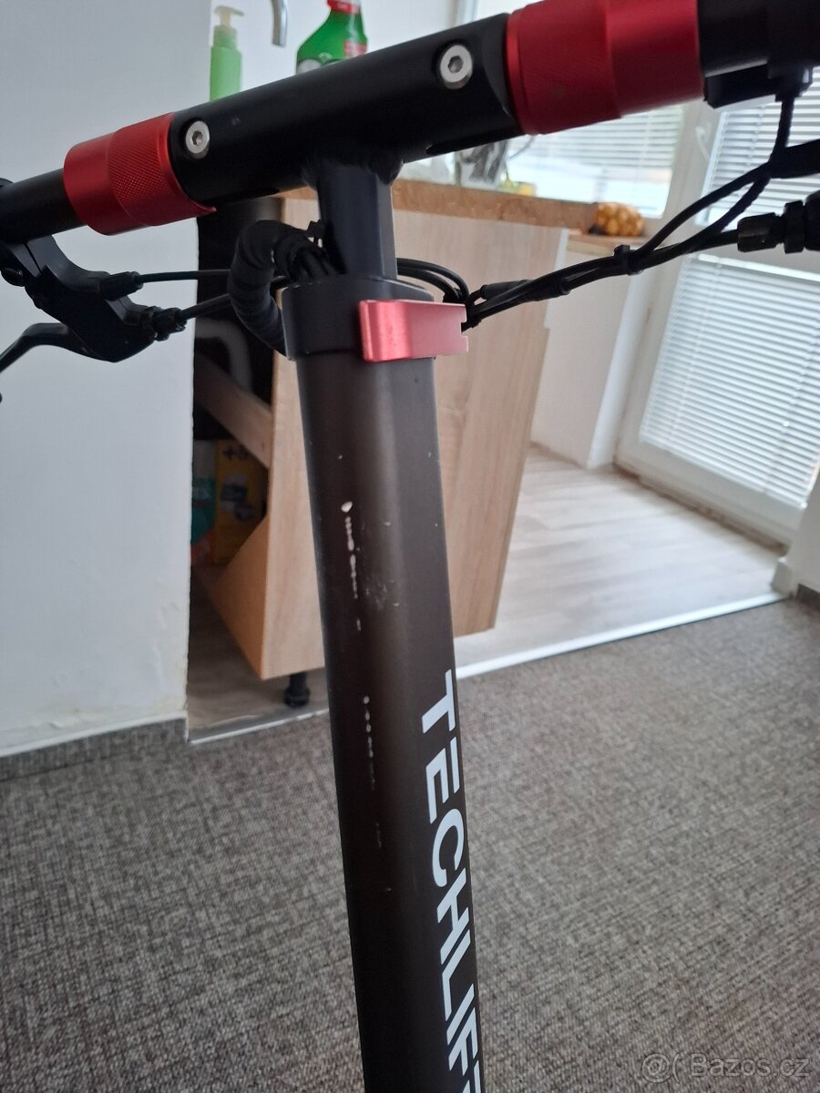 Elektrokoloběžka Techlife X6 - 4