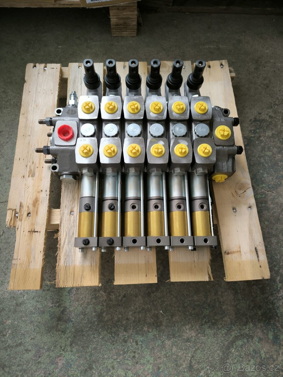 Hydraulický/Elektrický rozvaděč - 4