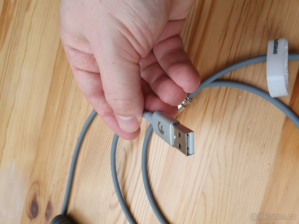 Spirálový USB-C kabel ke klávesnici - 4