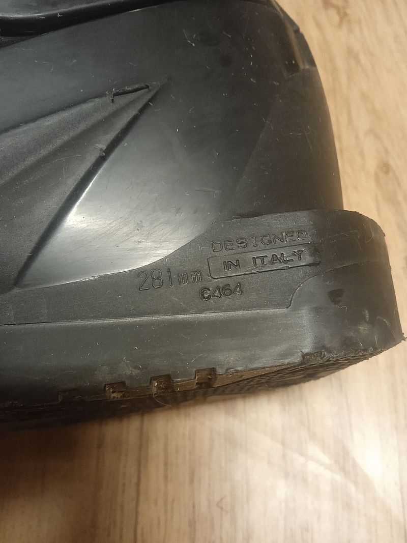 Prodám lyžáky 240-245 - 4