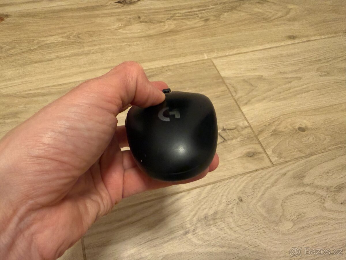 Logitech G305 černá - 4