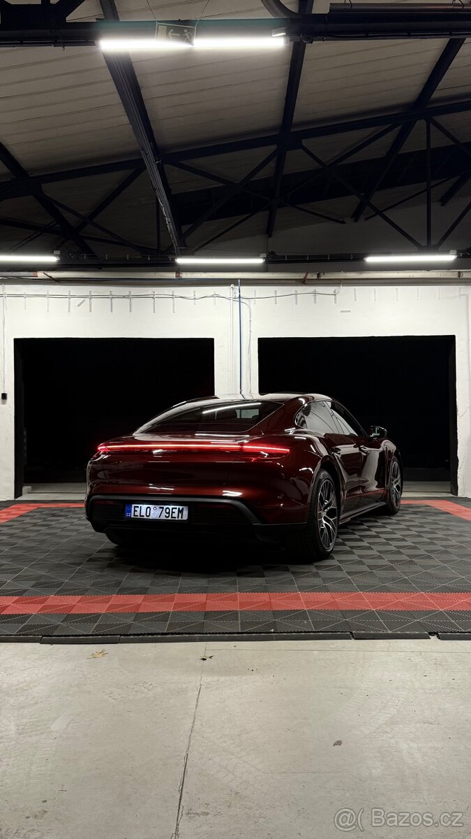 Porsche Taycan 2021 - 4