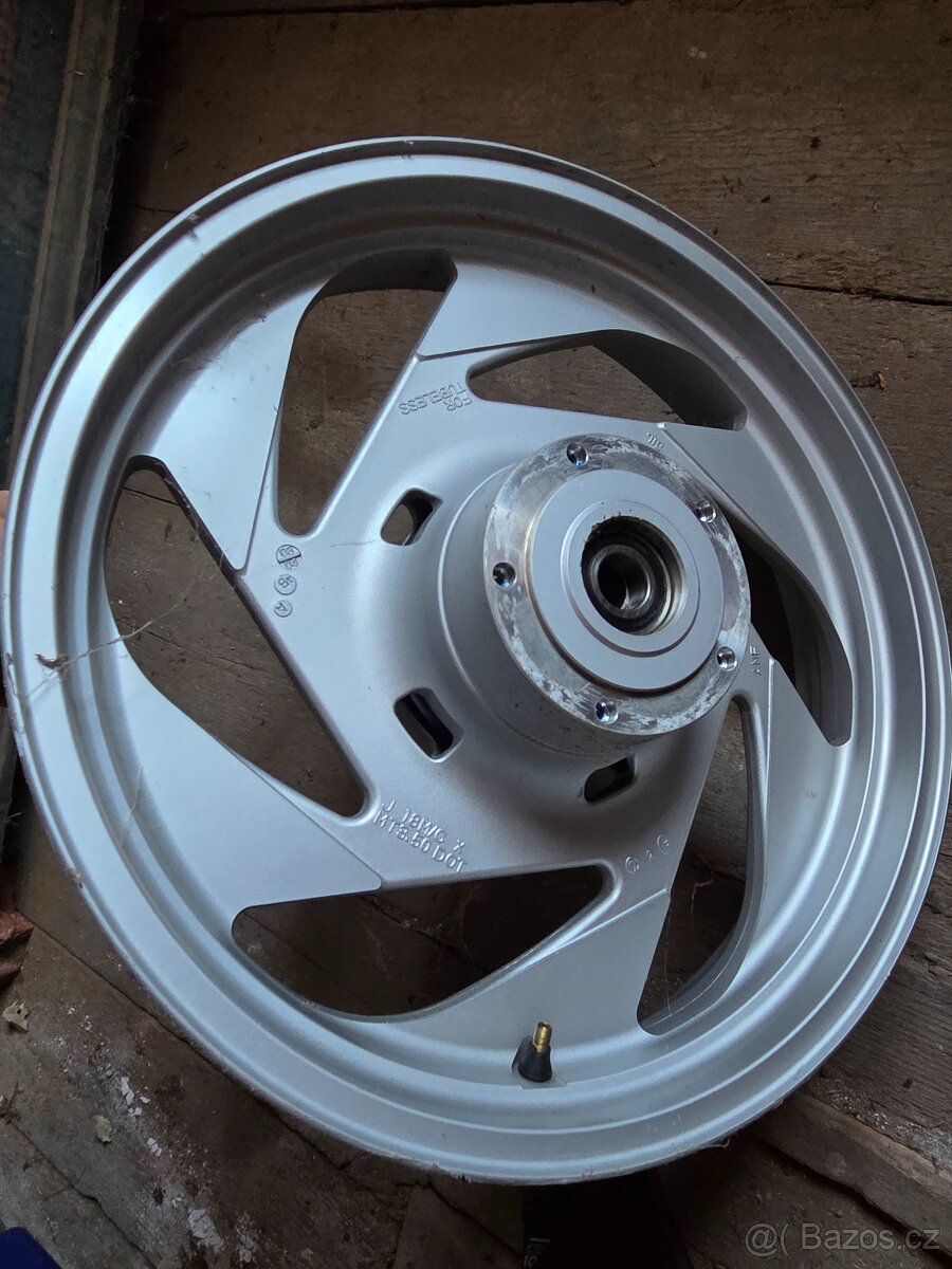 Suzuki Intruder M1800R ( - 4