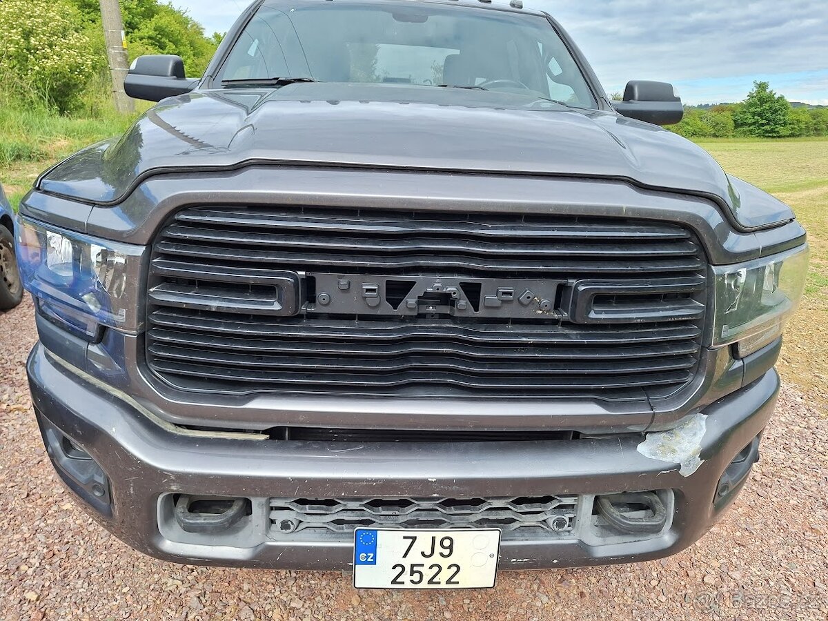 DODGE RAM 2500 CUMMINS diesel
