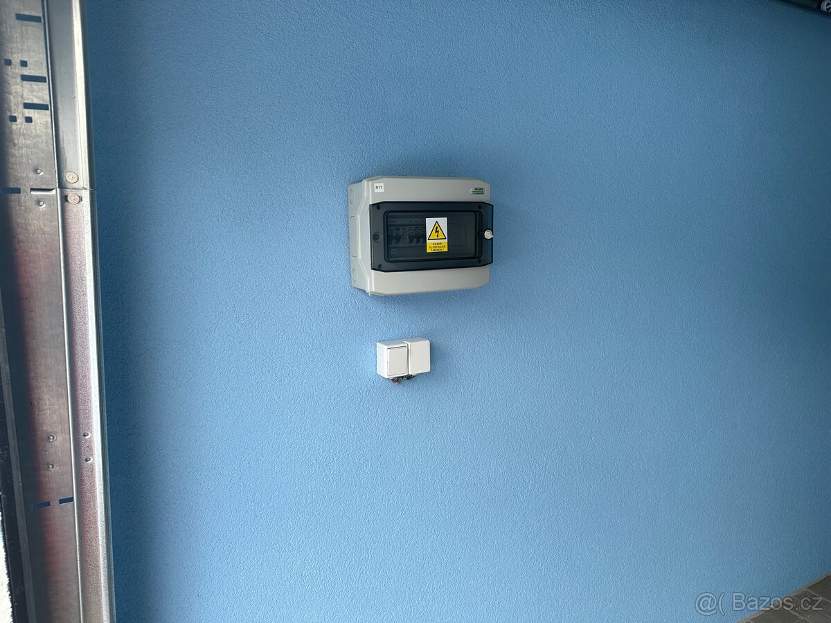 Řadová garáž pronájem - 4