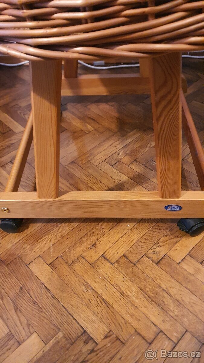 Proutěný košík na miminko - 4