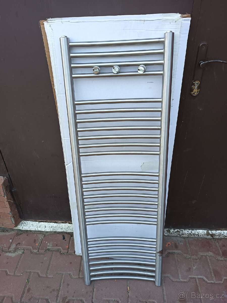 Žebříkový radiátor nerez - 4