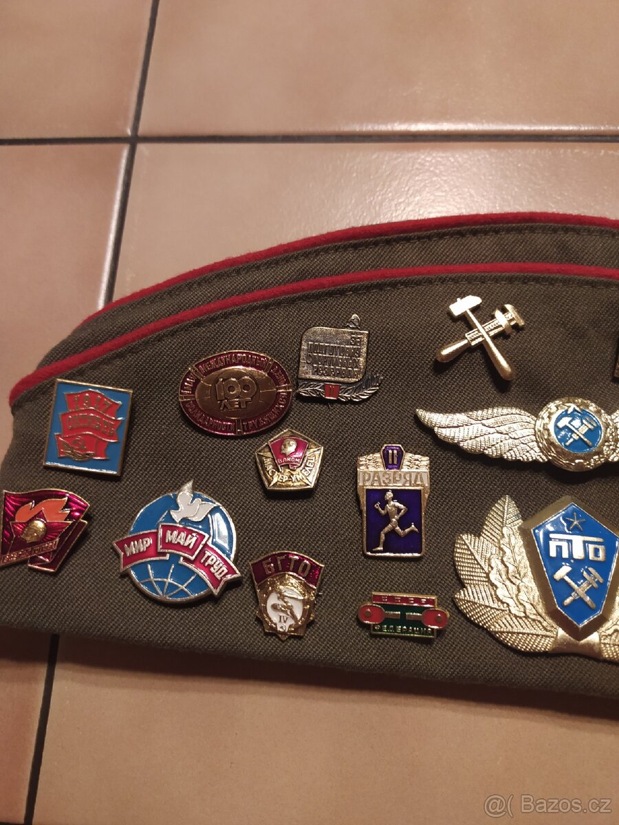 Odznaky s čapkou Rusko, - 4