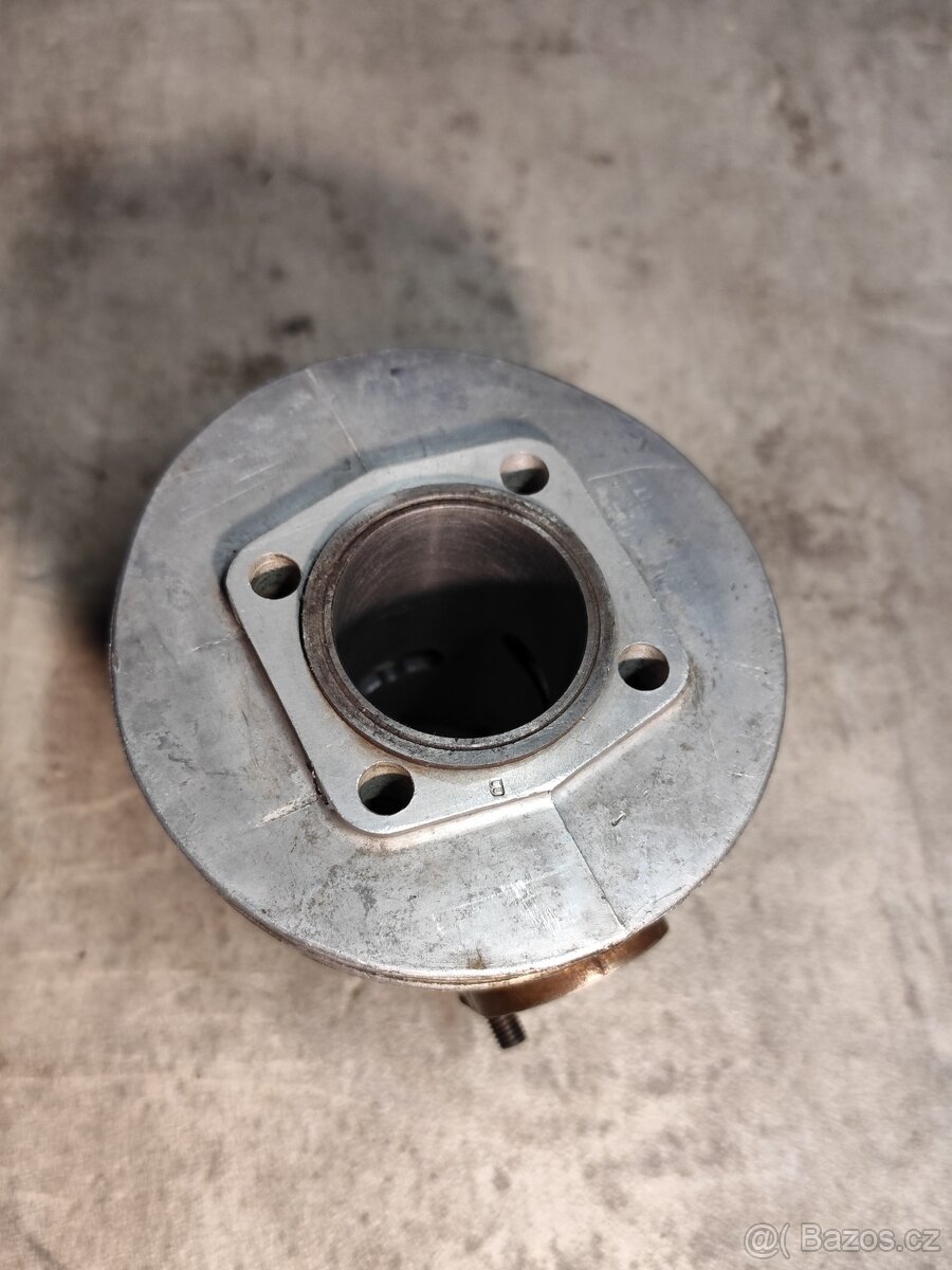 Válec Stadion - výbrus - 4