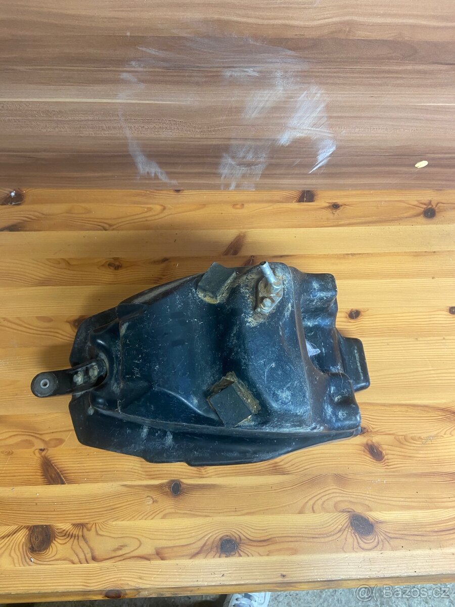 🟥 Nádrž Honda CRF 2012 - 4