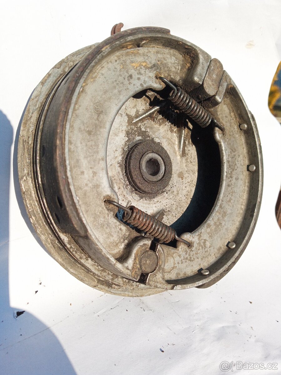 Štít Jawa pérák - 4