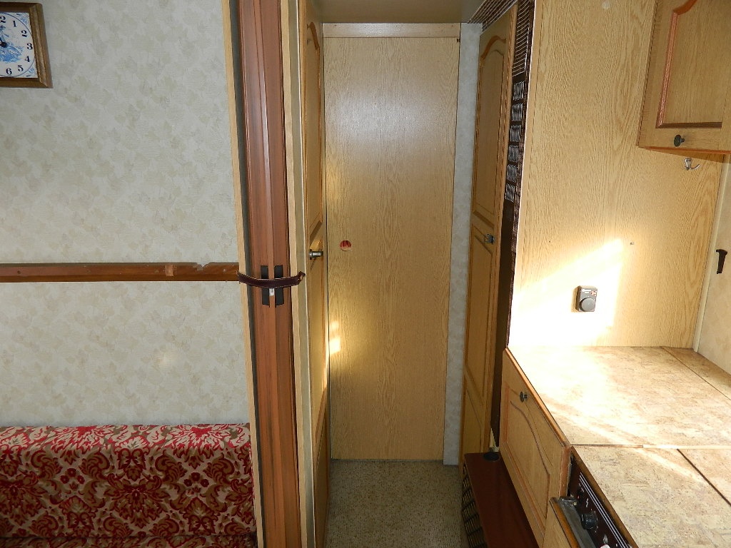 Velký dvouosý karavan Adria pro 7 osob - 4