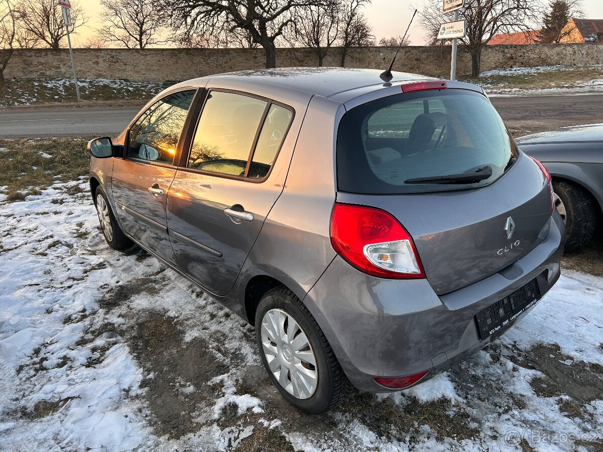Renault Clio 1.2 benzin - 4
