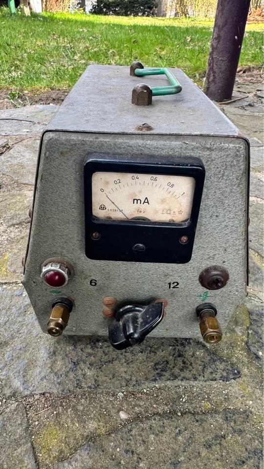 Nabíječka na autobaterie - 4