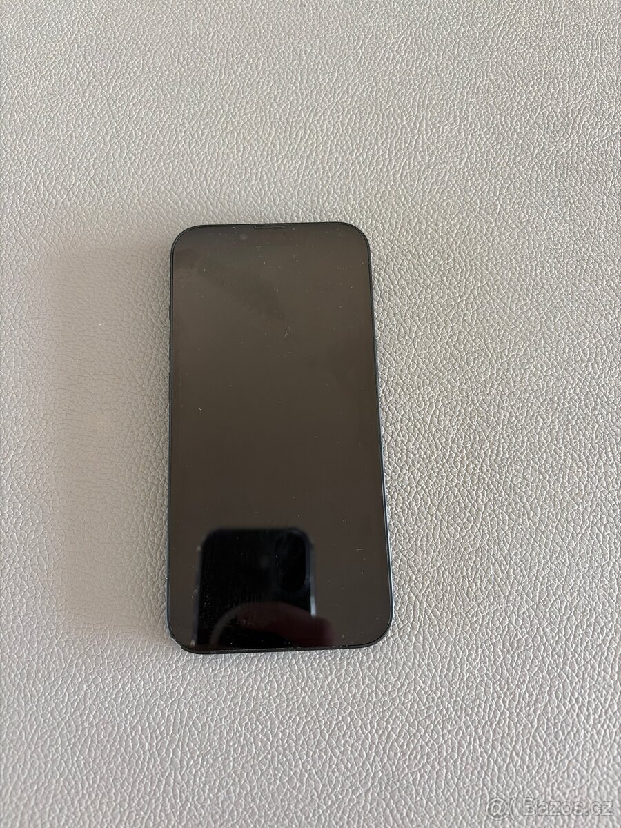 IPhone 13 černý 128 GB - 4