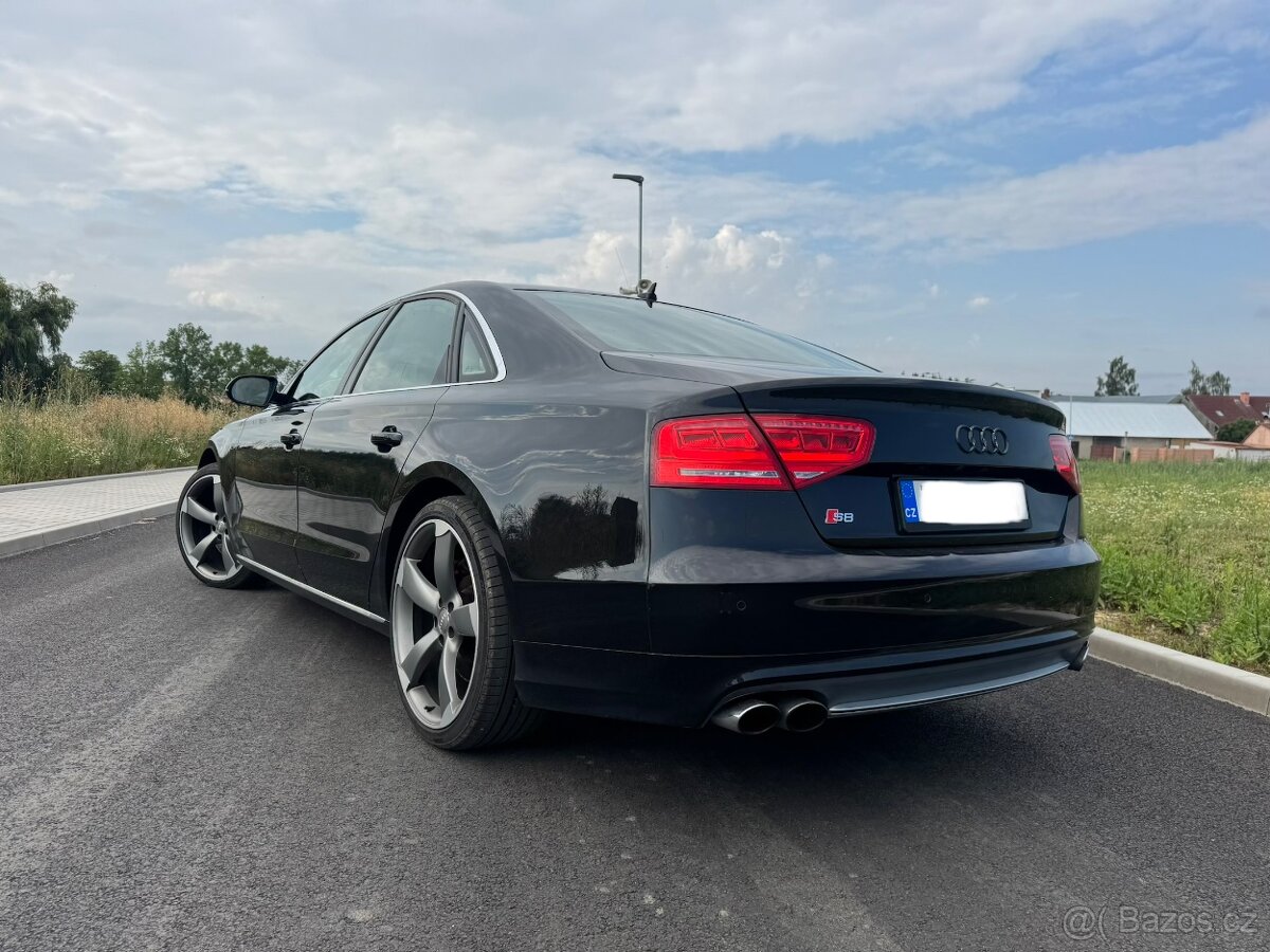 Prodám Audi A8 4.2 FSI – look S8 - 4