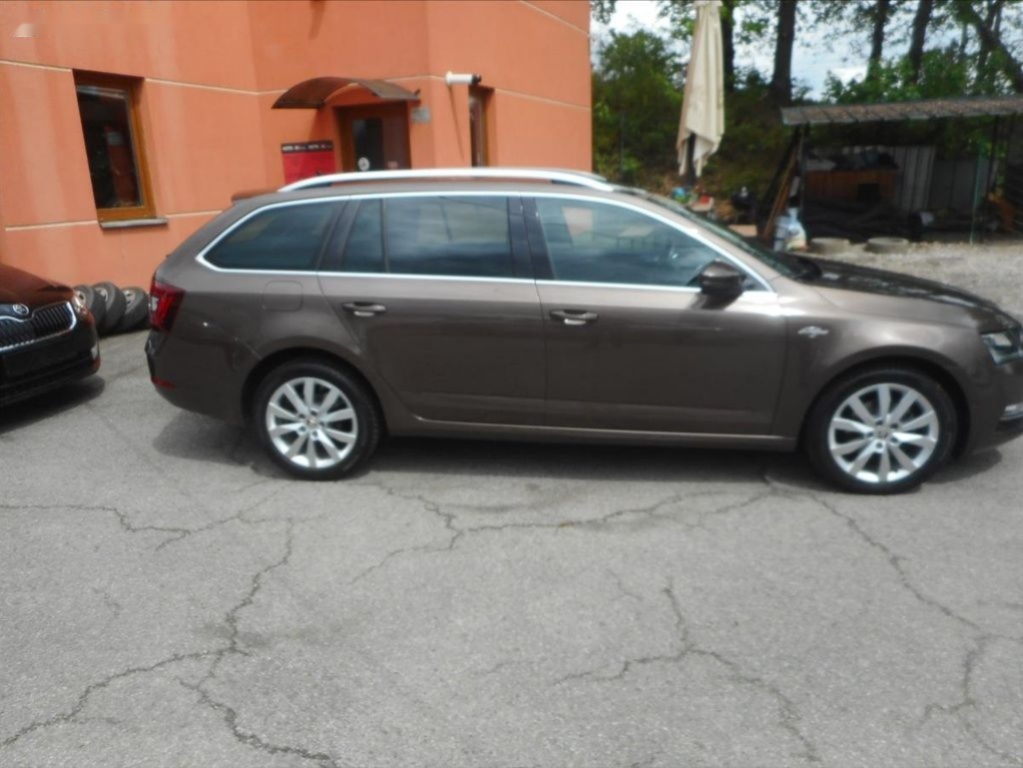 Škoda Octavia,2,0 TDi Laurin&Klement - 4