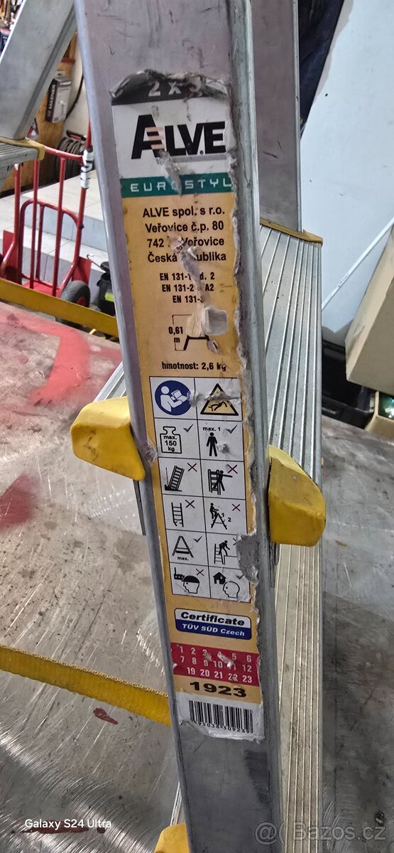 Žebříky a schůdky ALVE + držáky žebříků - 4
