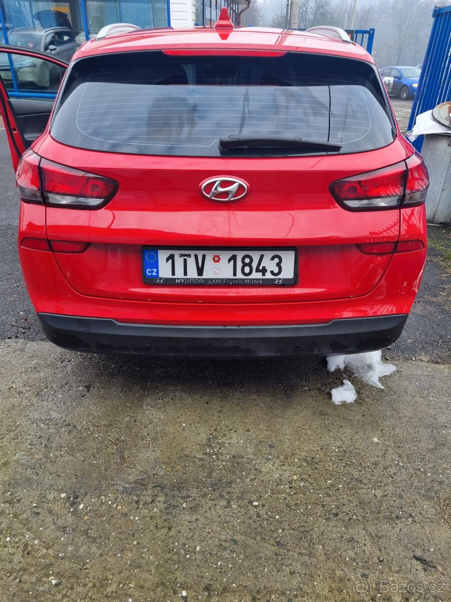 Hyundai I30 Combi 1,5GDI Start Plus - 4