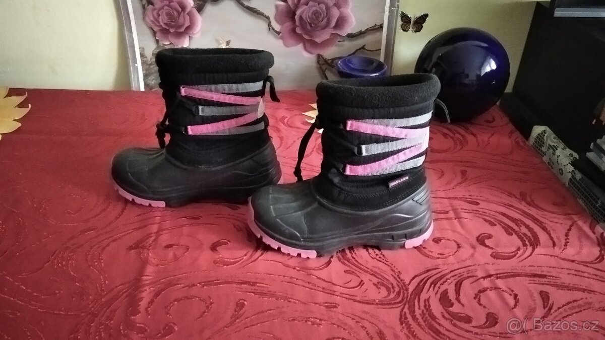 NOVÁ VELMI PĚKNÁ ZIMNÍ KOMBINÉZKA SOCUTE.VELIKOST 86. - 4