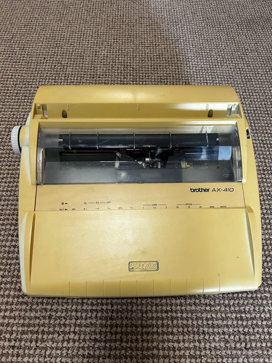 Brother Elektrický psací stroj AX-410 - 4