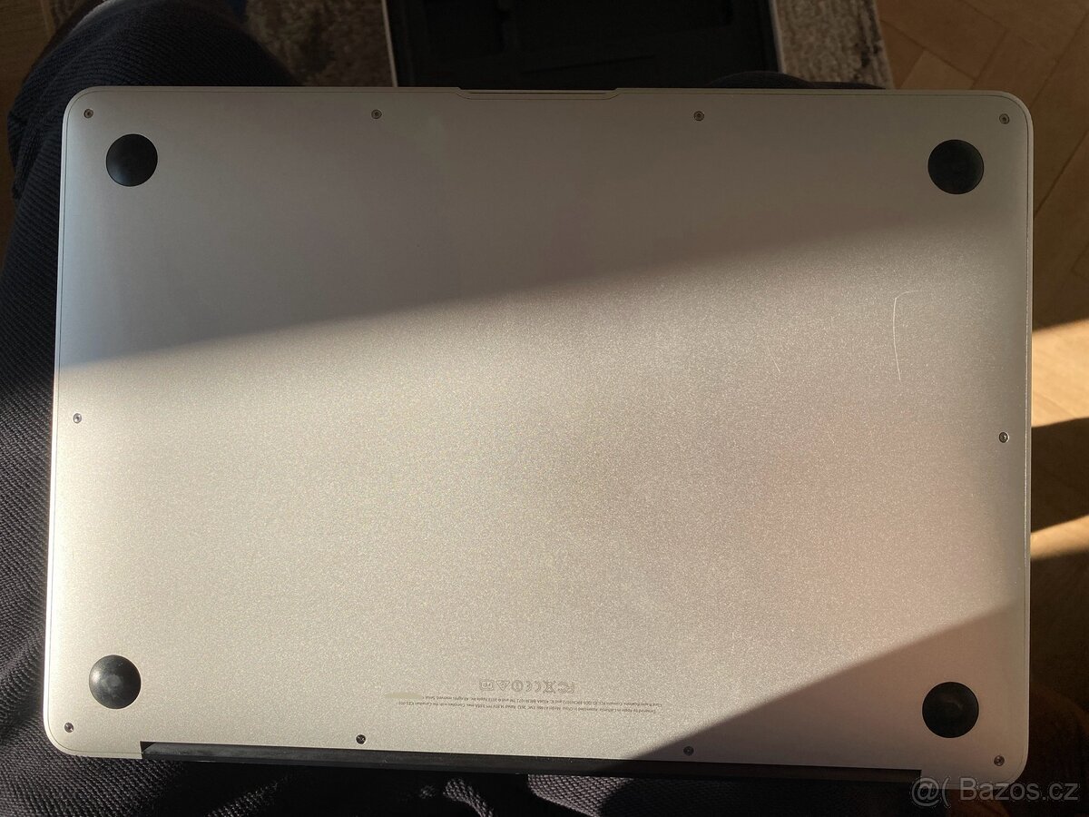 Prodám Macbook Air mid 2013 - 4