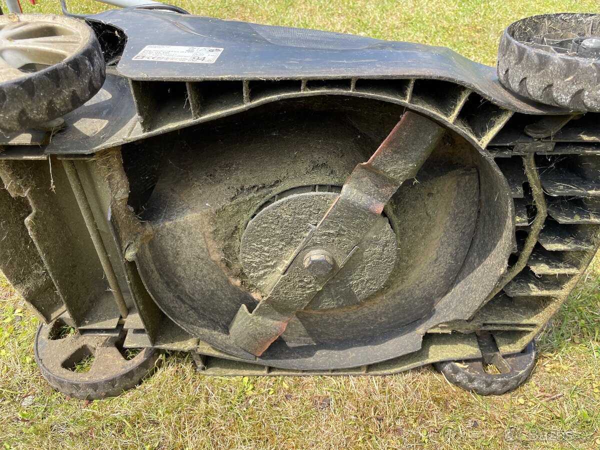 Sekačka na trávu - 4