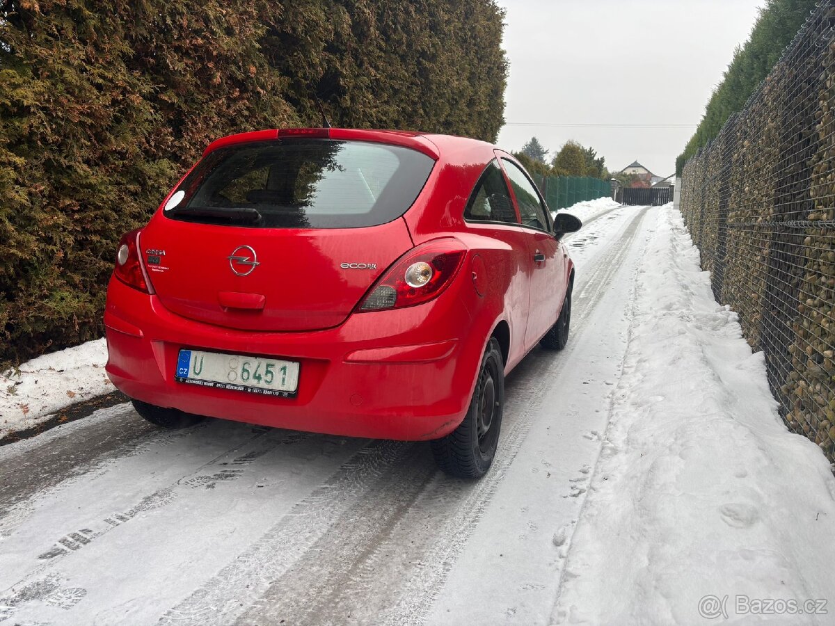 Opel Corsa 1.0i Ecotec rv 2009 - 4