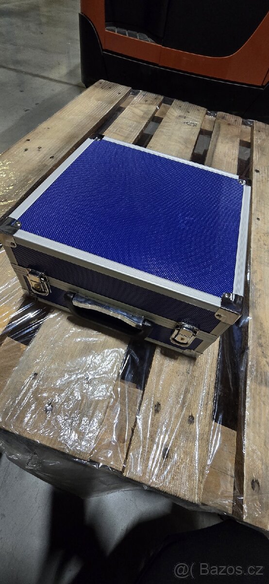 Přístroj na odstranění promáčklin - 4