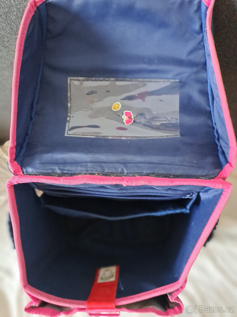 Školní aktovka HAMA + dárky navíc - 4