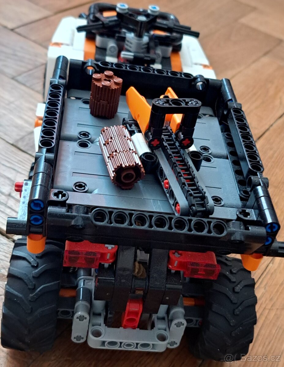Lego technic terénní vozidlo - 4
