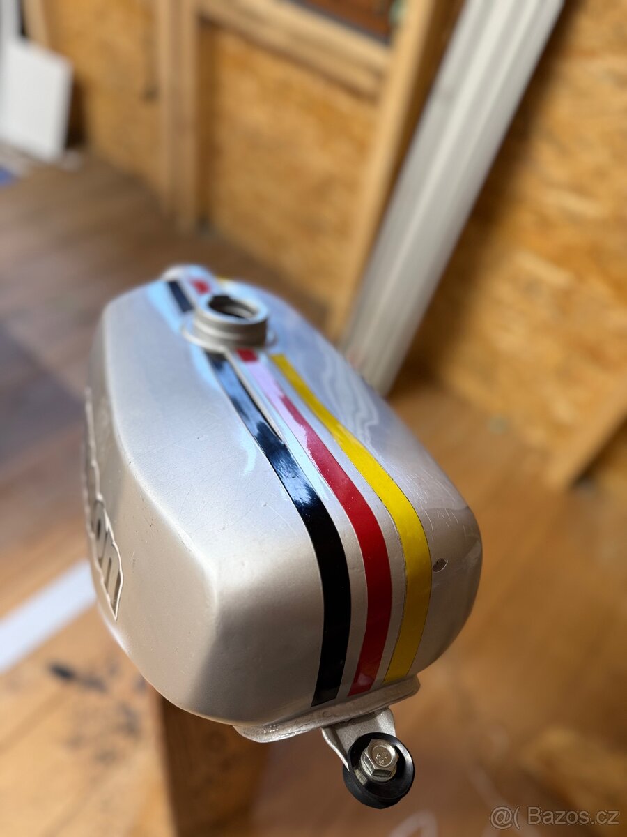 Nádrž na motocykl Simson - 4