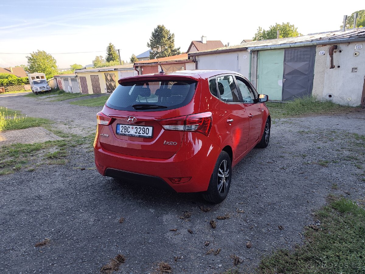 Hyundai IX 20 automat - 4