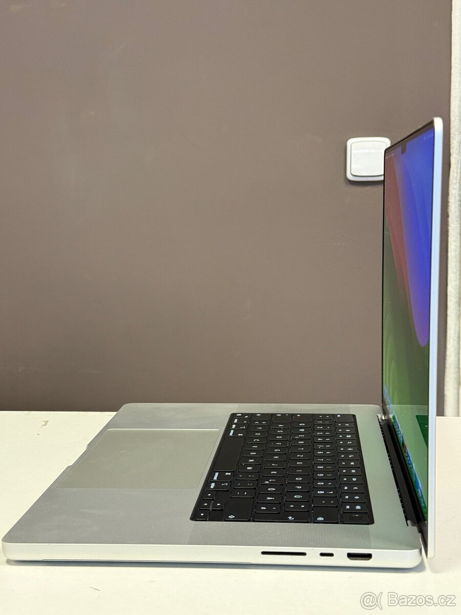 MacBook 16” M1 PRO 2021 - 4