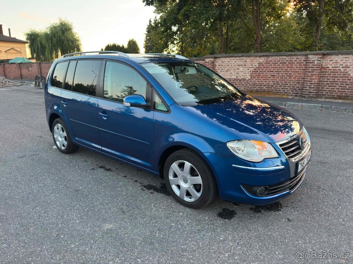 Vw Touran 2.0TDi DSG - 4