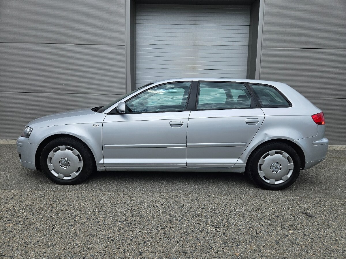 Audi A3 Sportback 1.6 MPi 75 kW - 4