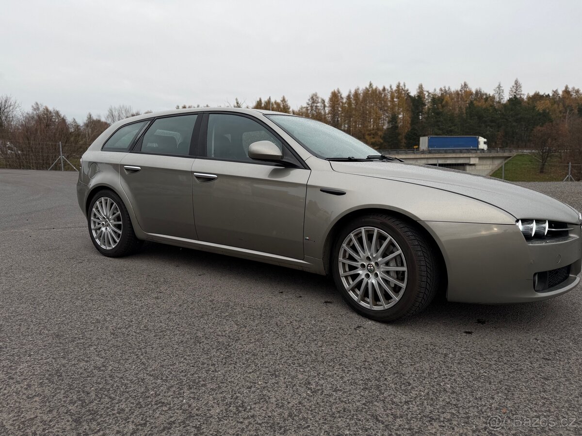 Alfa Romeo 159 Sportwagon 2.4 JTDM, 2007, 238 000 km, manuál - 4