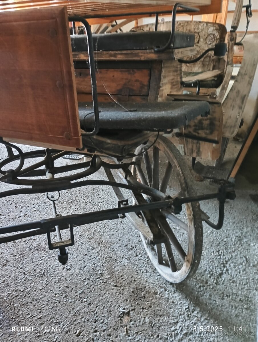 Kočáry, saně a věci za koně - 4