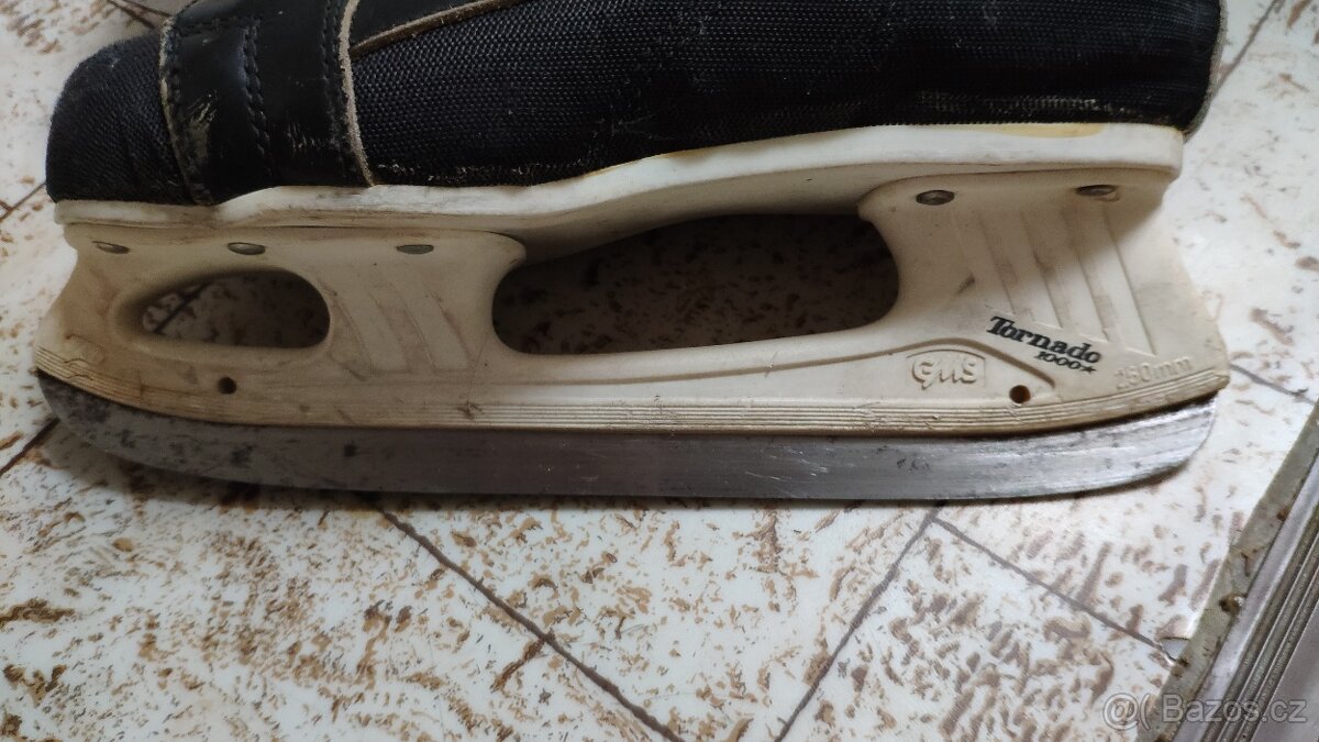 Chlapecké brusle Roces vel. 37 - 4