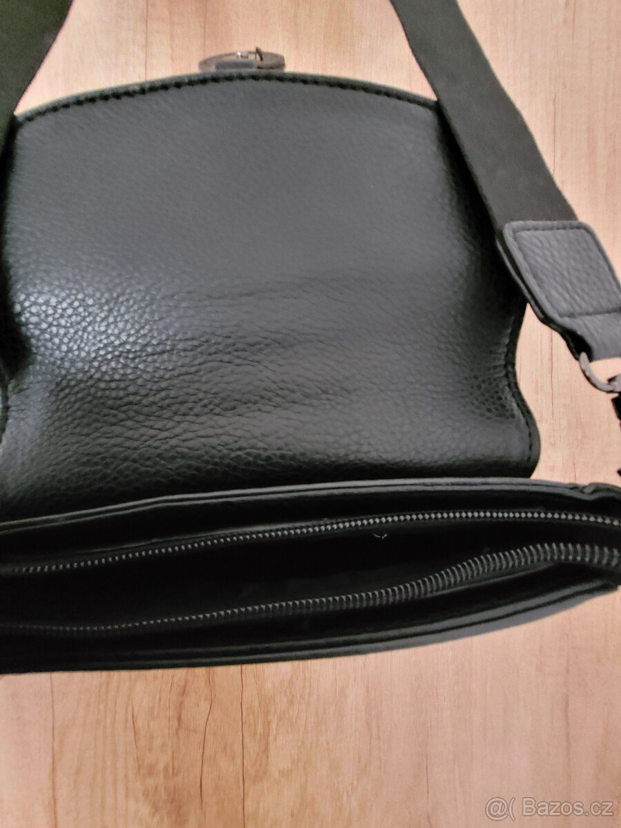NOVÁ DÁMSKÁ/DÍVČÍ ČERNÁ CROSSBODY KABELKA - 4