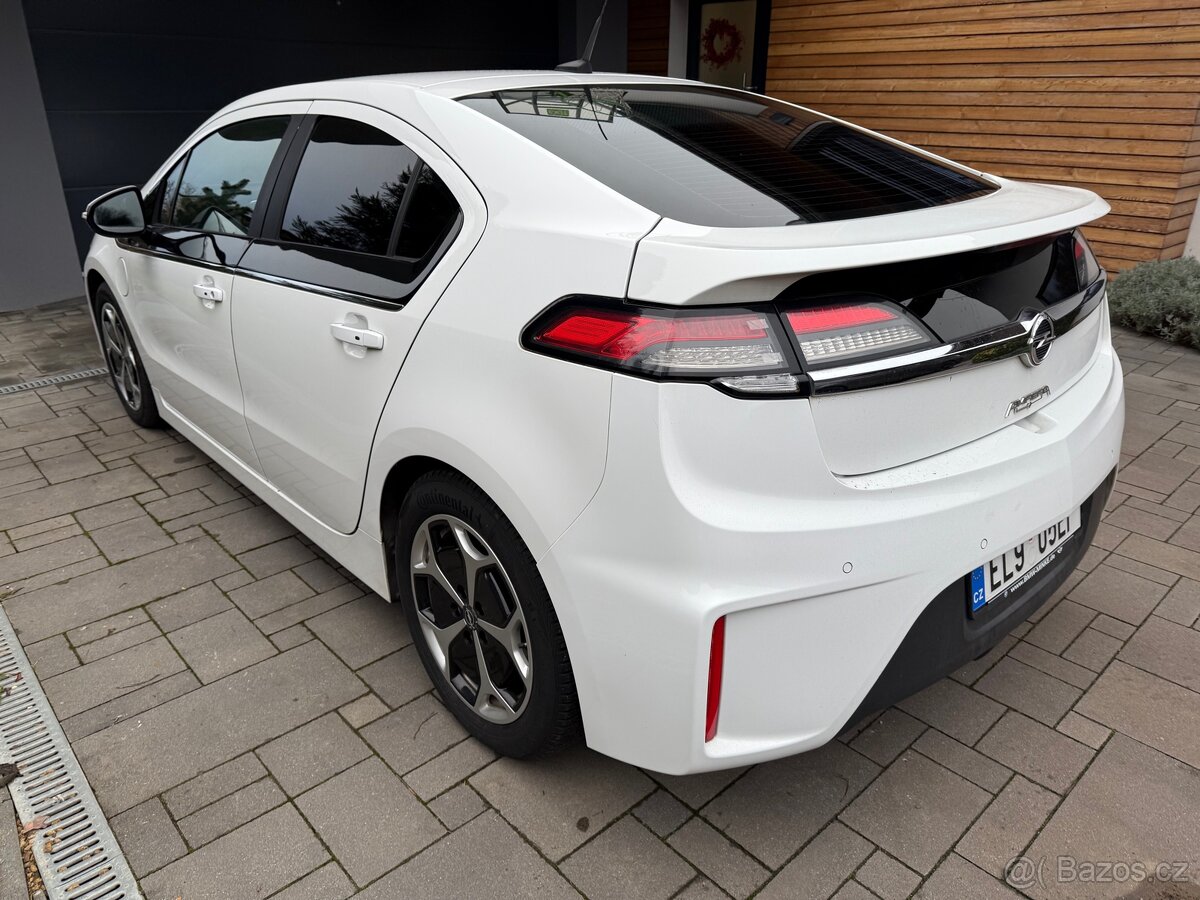Opel Ampera hybrid - 4
