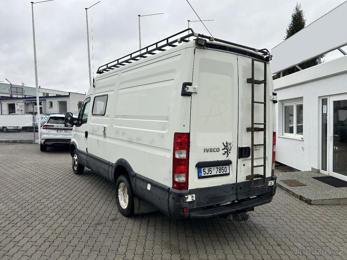 Iveco Daily 35C12 7míst dvoumontáž - 4