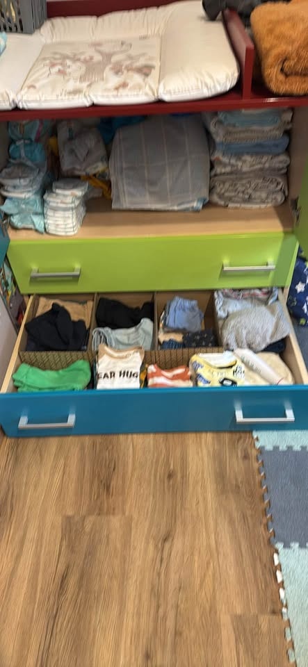 Přebalovací skříň - 4