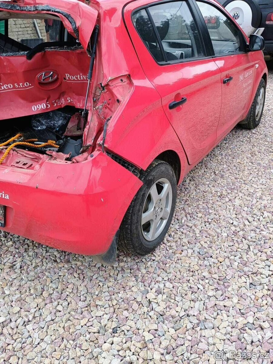 Rozpredám Hyundai I20 1.2 2012 G4LA - 4