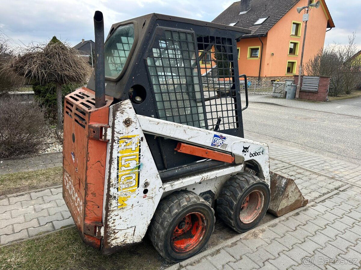 Bobcat 453 - 4
