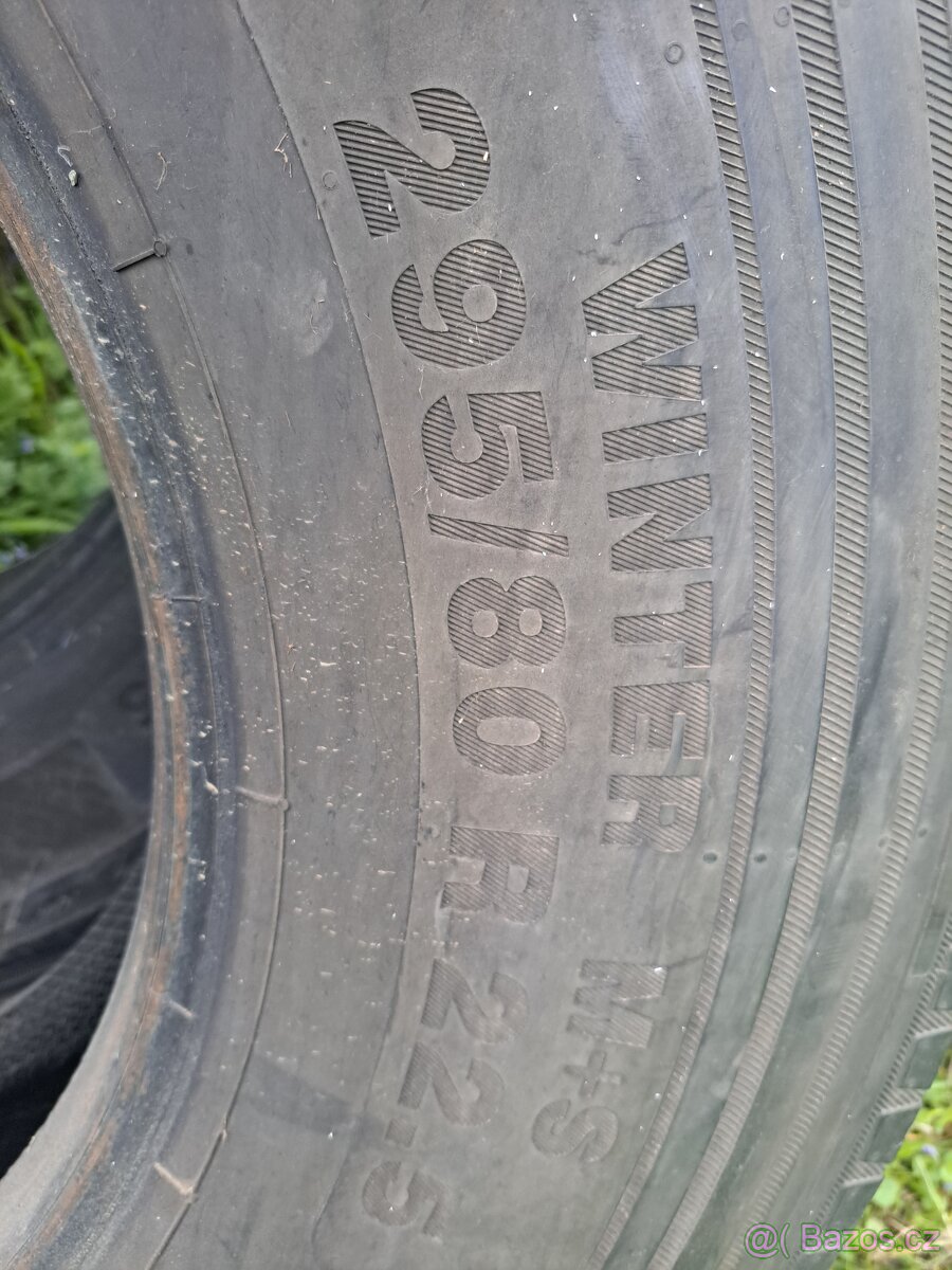 295/80R22,5 - 4