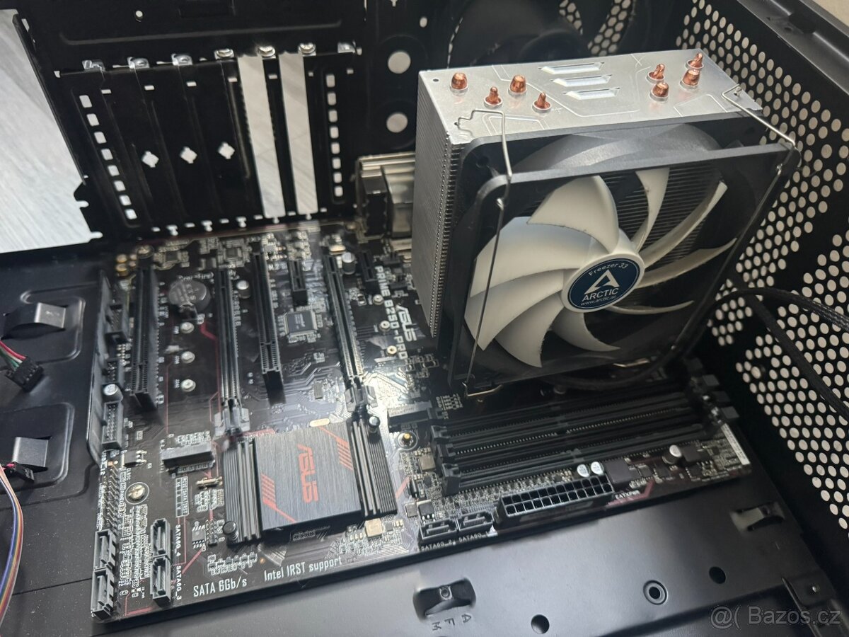 Chladic na CPU, ARCTIC Freezer 33 - 4